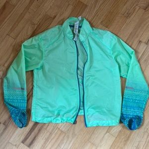Lightweight running jacket